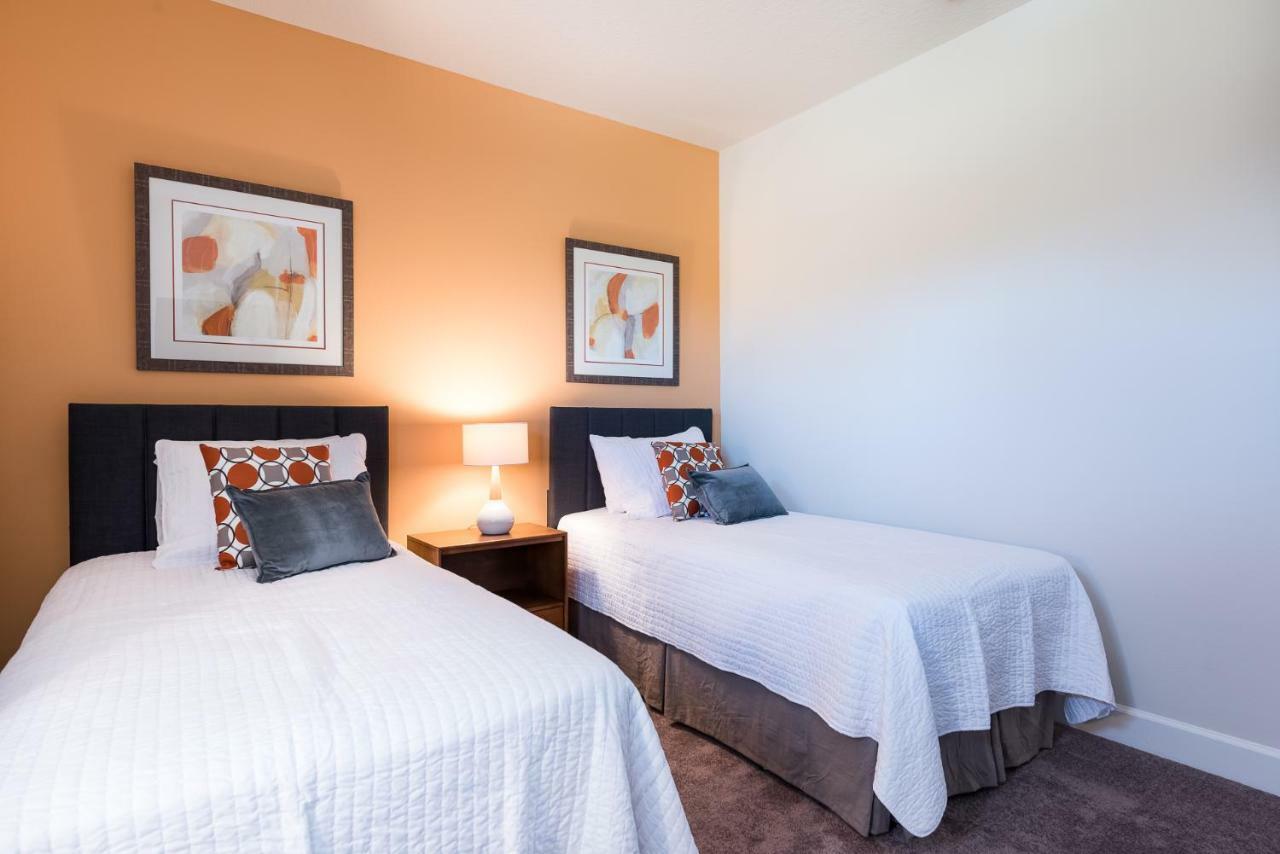 Beautiful 3 Bedroom Suites, 20 Min From Disney Townhouse Orlando Buitenkant foto