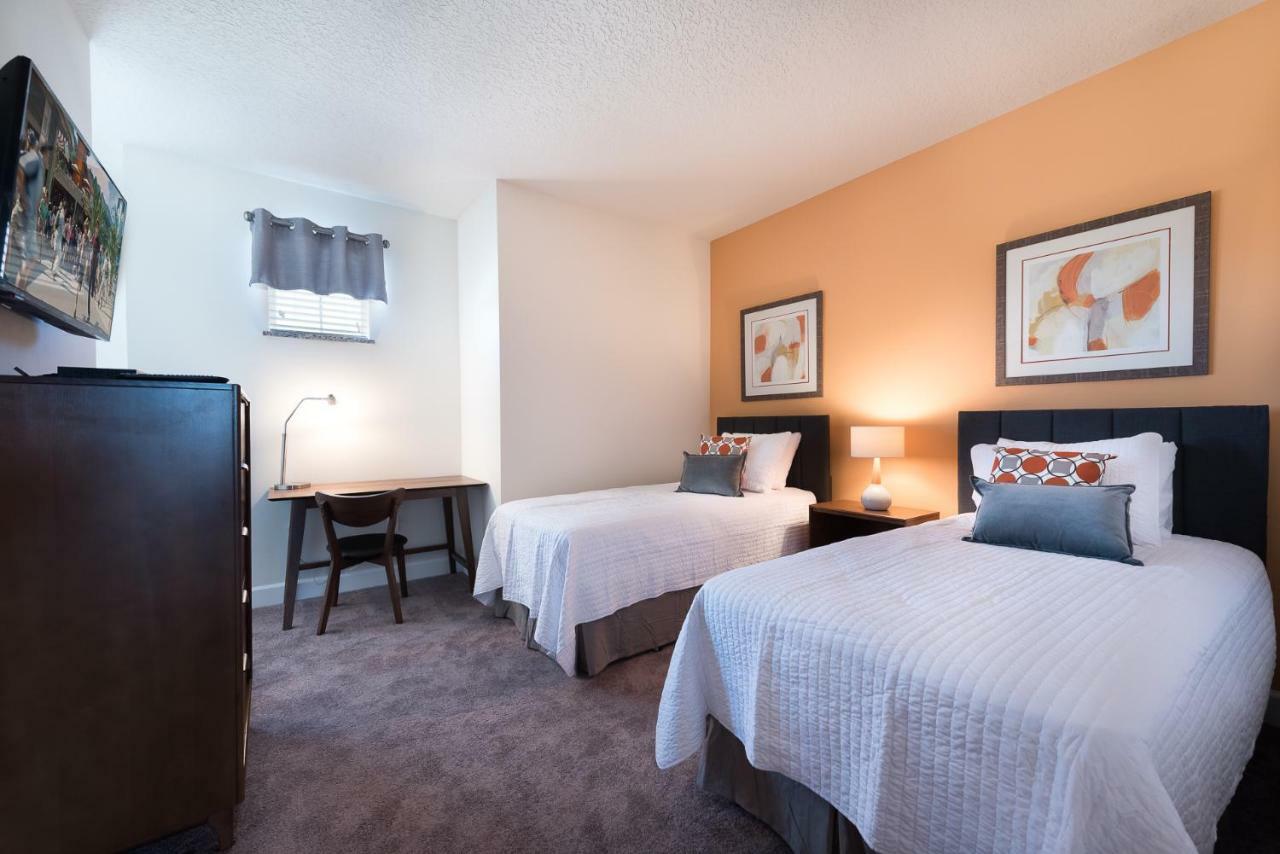 Beautiful 3 Bedroom Suites, 20 Min From Disney Townhouse Orlando Buitenkant foto